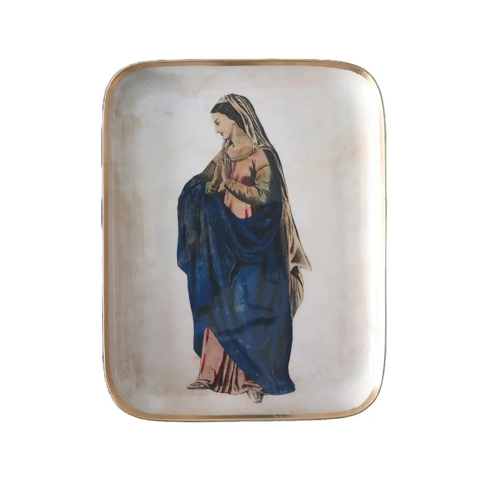 Decorative and practical trays — Beluga Boutique