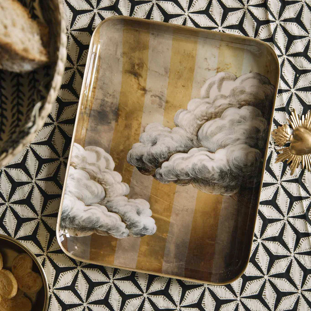 Between sky and dreams — poetic decor at Beluga Boutique