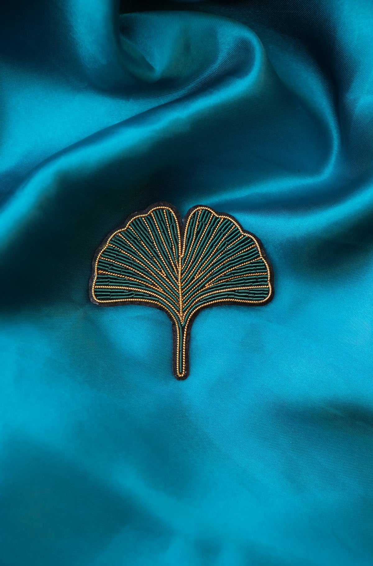 Broche Ginkgo | Malicieuse | Vue principale | Beluga Boutique