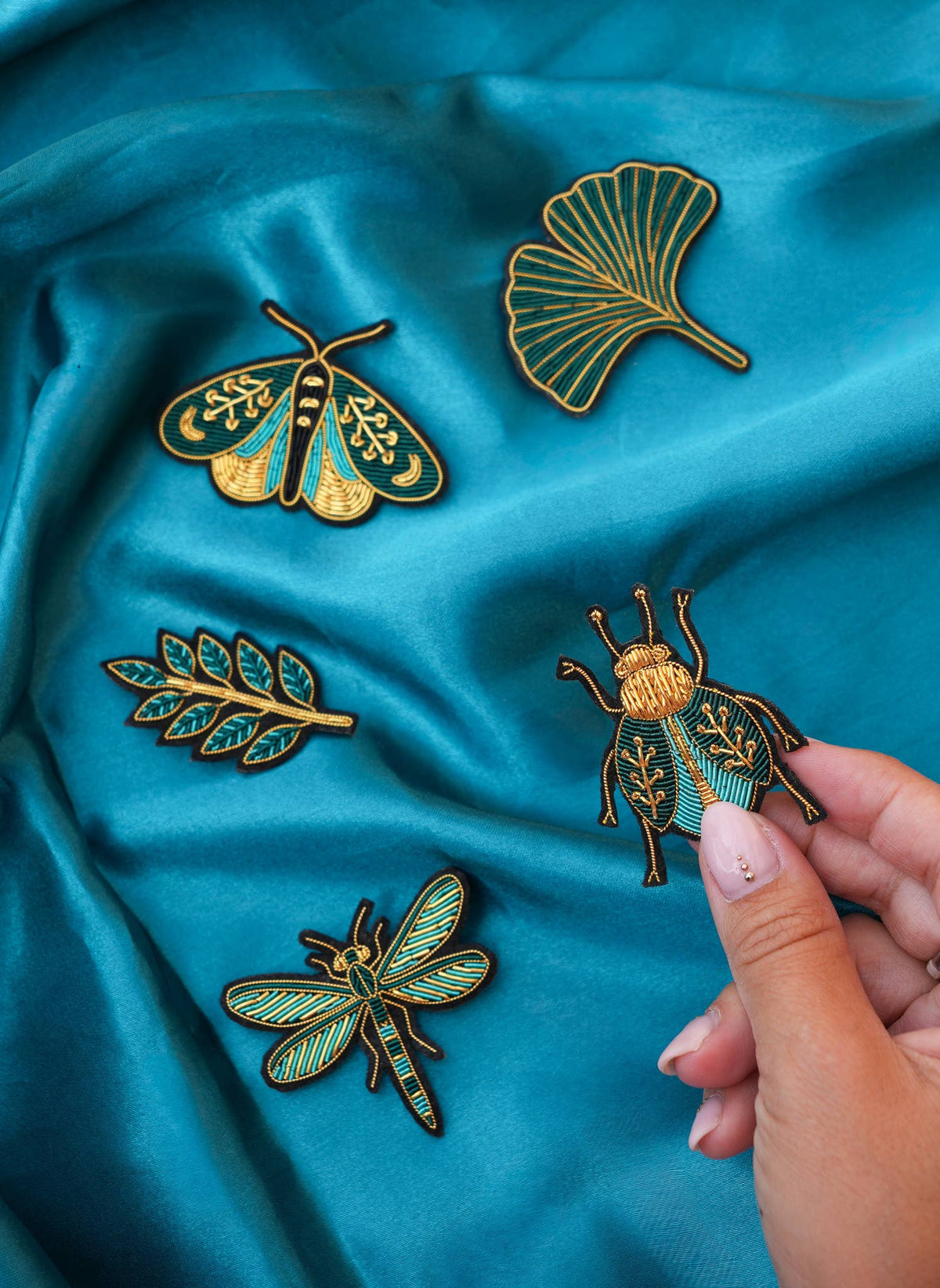 Broche Cétoine | Malicieuse | Vue 5 | Beluga Boutique