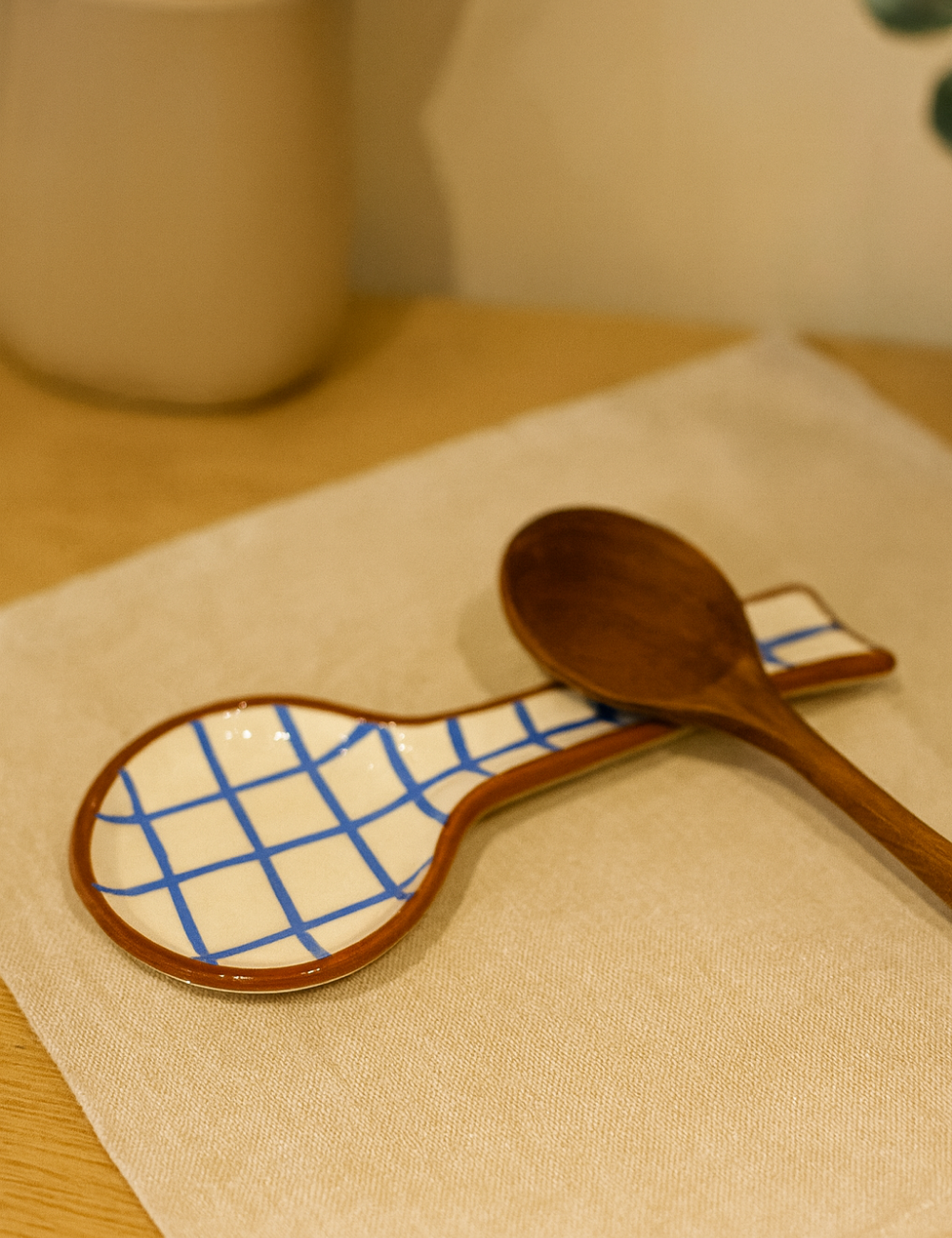 Repose-cuillère quadrillé, bleu royal