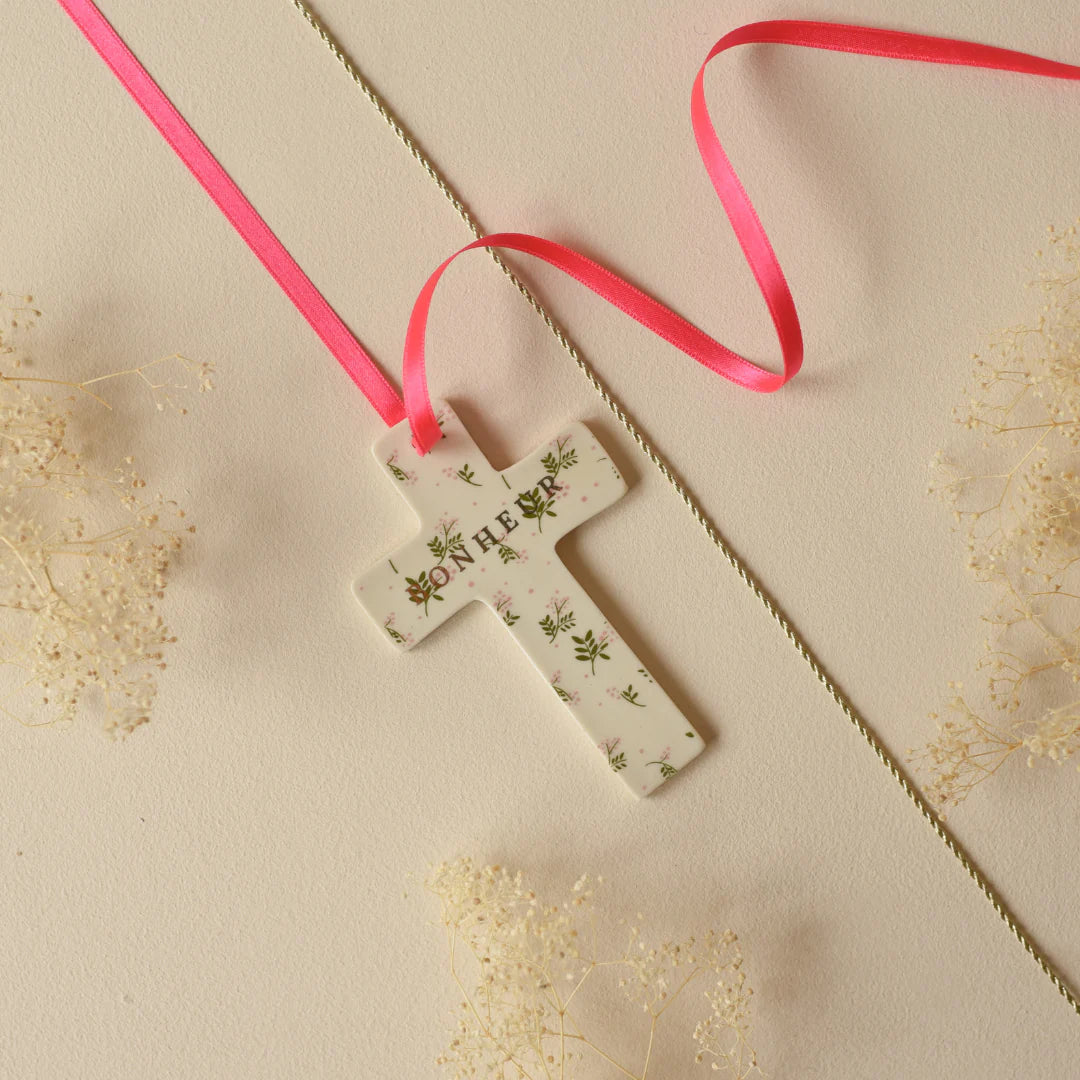 Croix — Baubels Porcelain Wall Cross — Pink Berry, bonheur — view 7 — Baubels