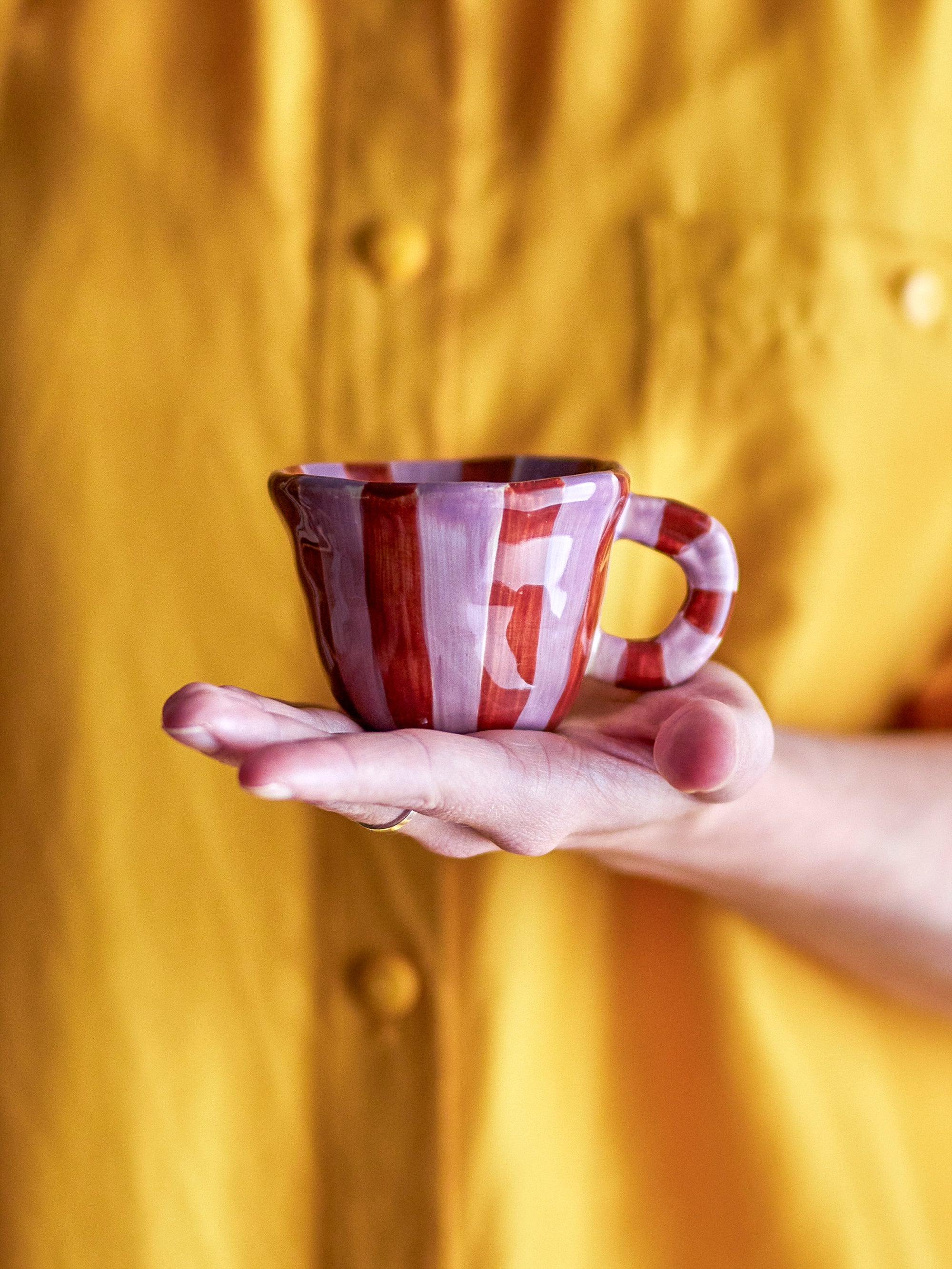 Tasse Nini en grès rayé rose et rouge