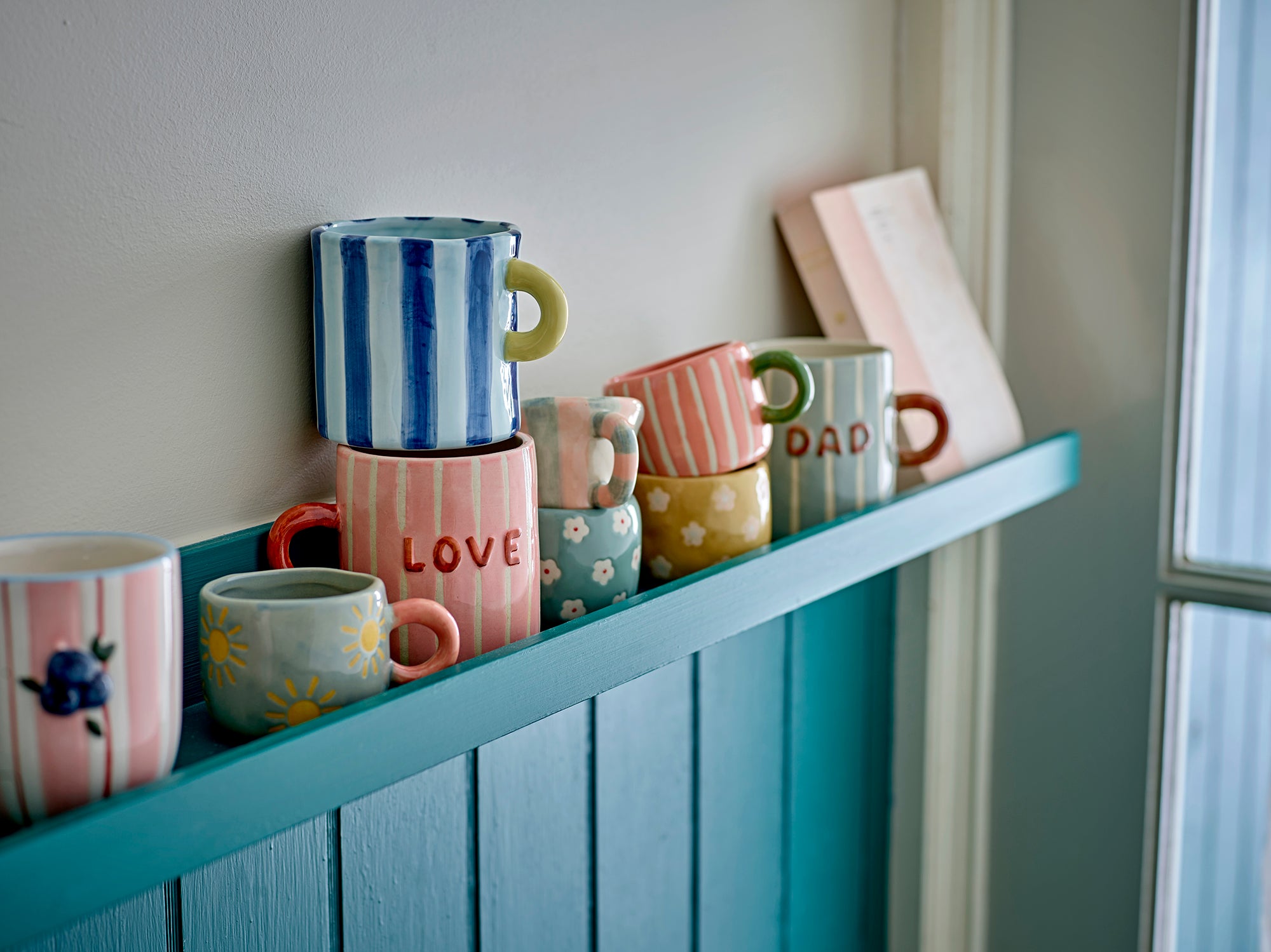 Mug — Cherish mug in pink stoneware, Mom + Love — view 6 — Bloomingville