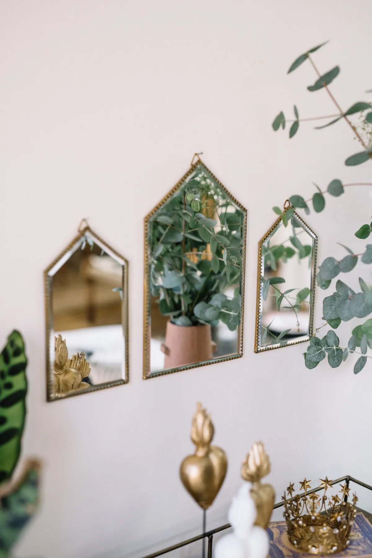 Mirror — Temple Mirror — view 2 — Boncoeurs