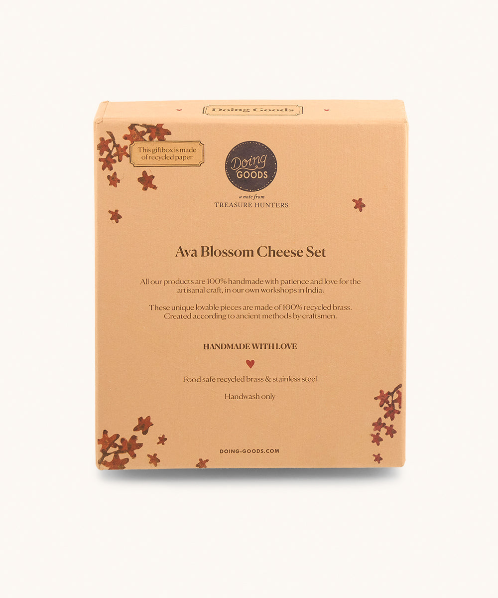 product images - Doing Goods - DGD-1.30.40.010.921.4 - Service a Fromage Fleur Ava 3