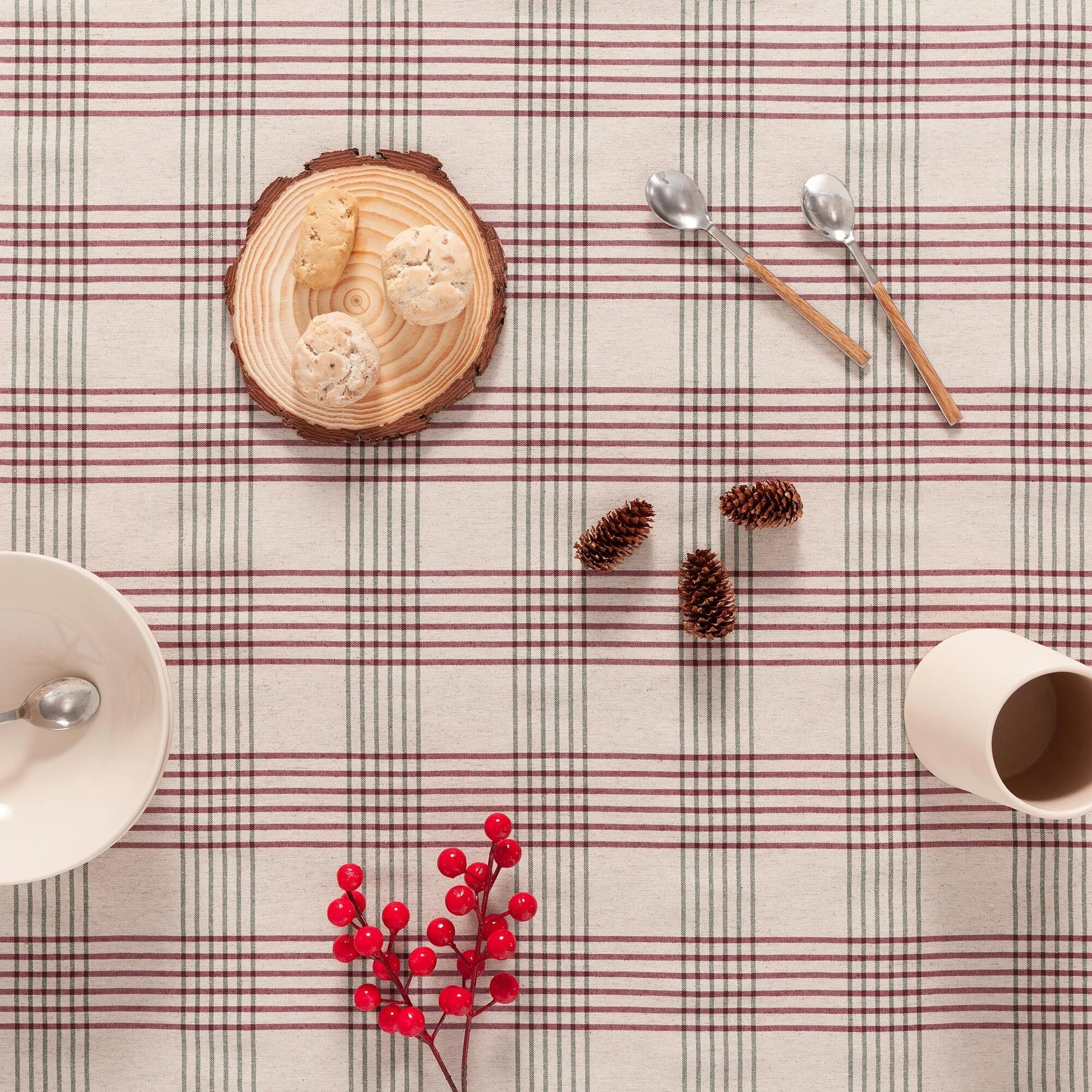 Nappe de Noël Garnet en lin et coton doux (140 × 350 cm)