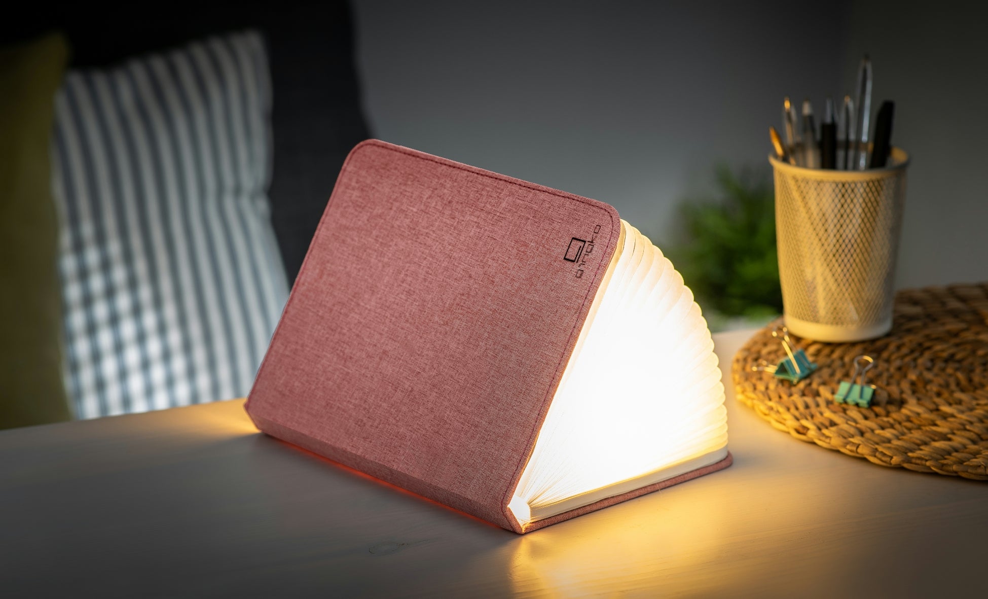 Livre lumineux, rose blush en lin, grand format