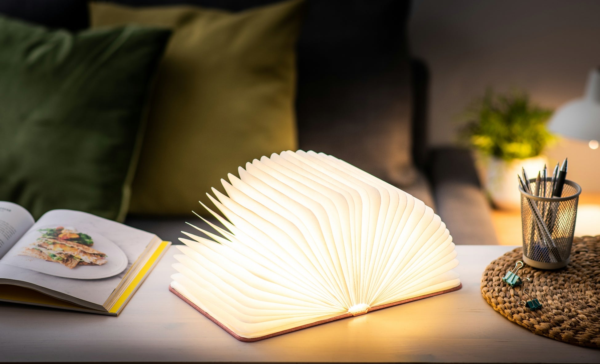 Livre lumineux, rose blush en lin, grand format