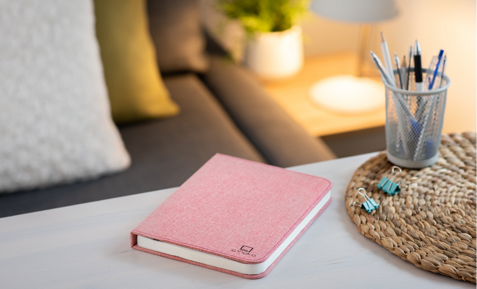 Livre lumineux, rose blush en lin, grand format