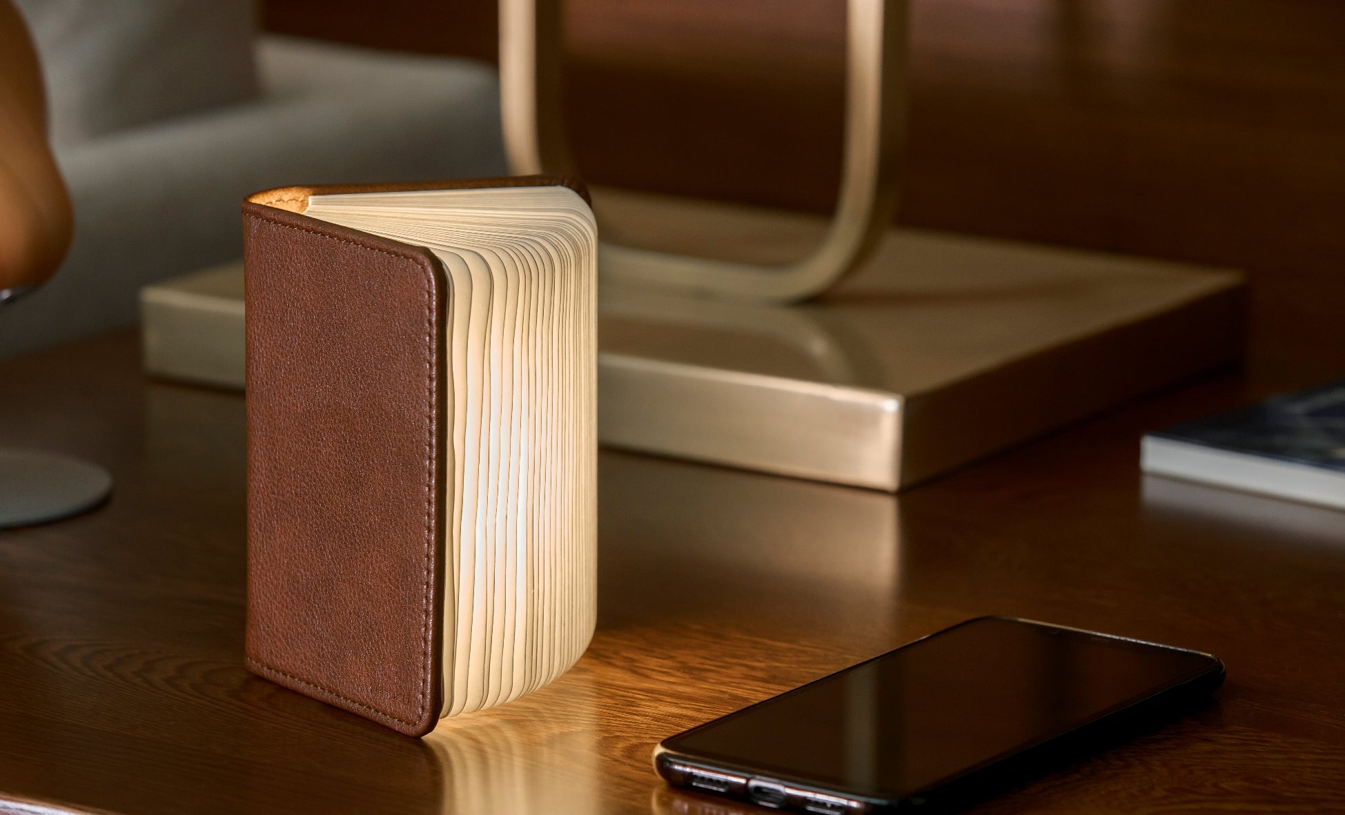 Livre lumineux, marron en cuir microfibre, petit format