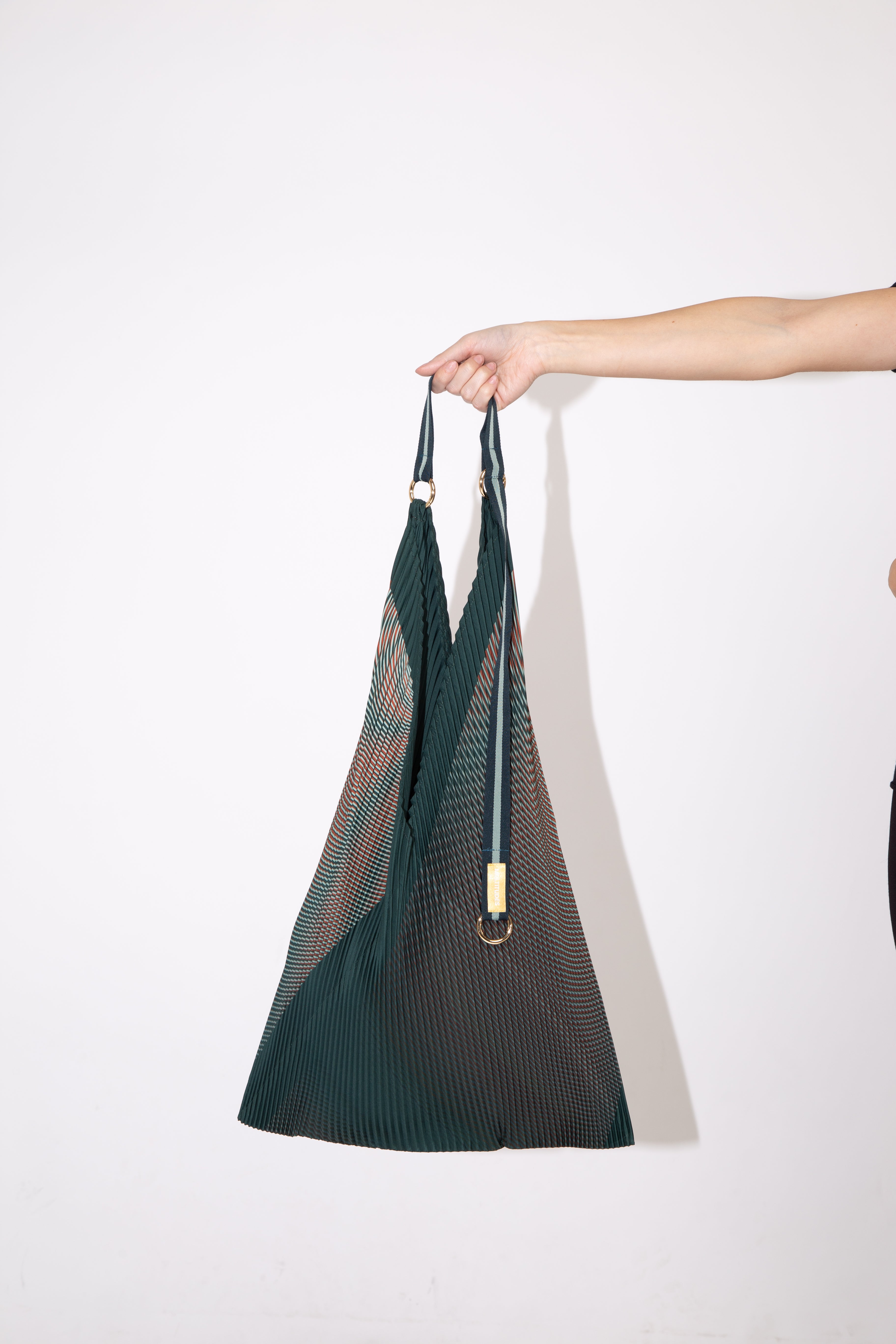 Sac à main plissé Y Bag Isabella vert