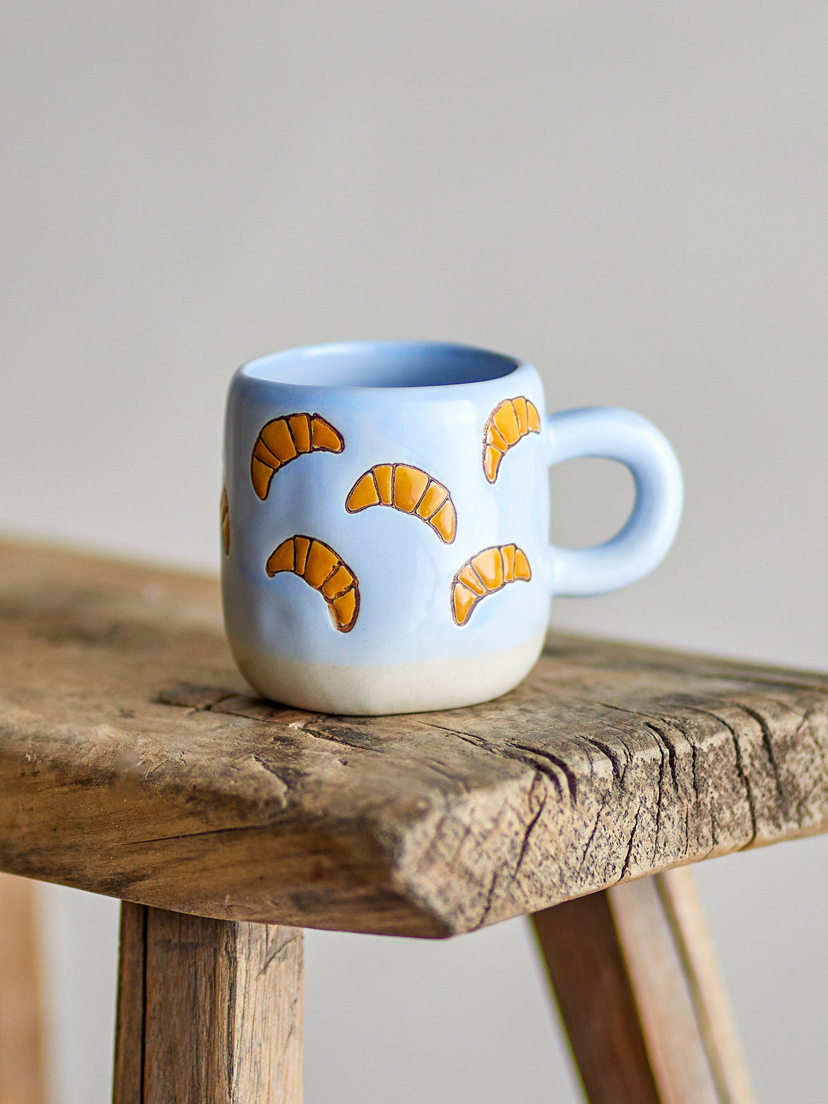 Tasse Millie en grès bleu ciel à croissants | Bloomingville | Vue 2 | Beluga Boutique