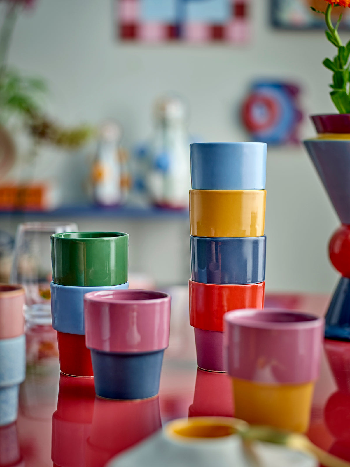 Tasses Ewan en grès bicolores violet, jaune, bleu et rouge, lot de 4 | Bloomingville | Vue 4 | Beluga Boutique