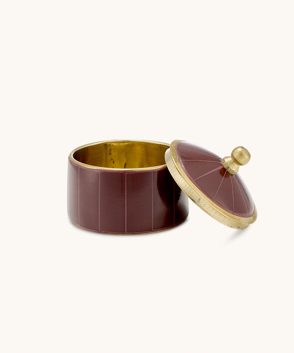 Doing Goods Bailey Circus Box Small Burgundy | Doing Goods | Close-up view | Beluga Boutique