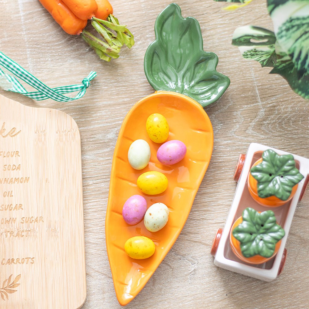 Plat de service carotte en céramique orange et vert, Something Different | Beluga Boutique