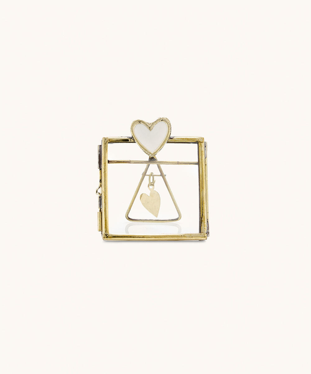 Doing Goods Pyar Heart Mini Frame Light Pink | Doing Goods | Front view | Beluga Boutique