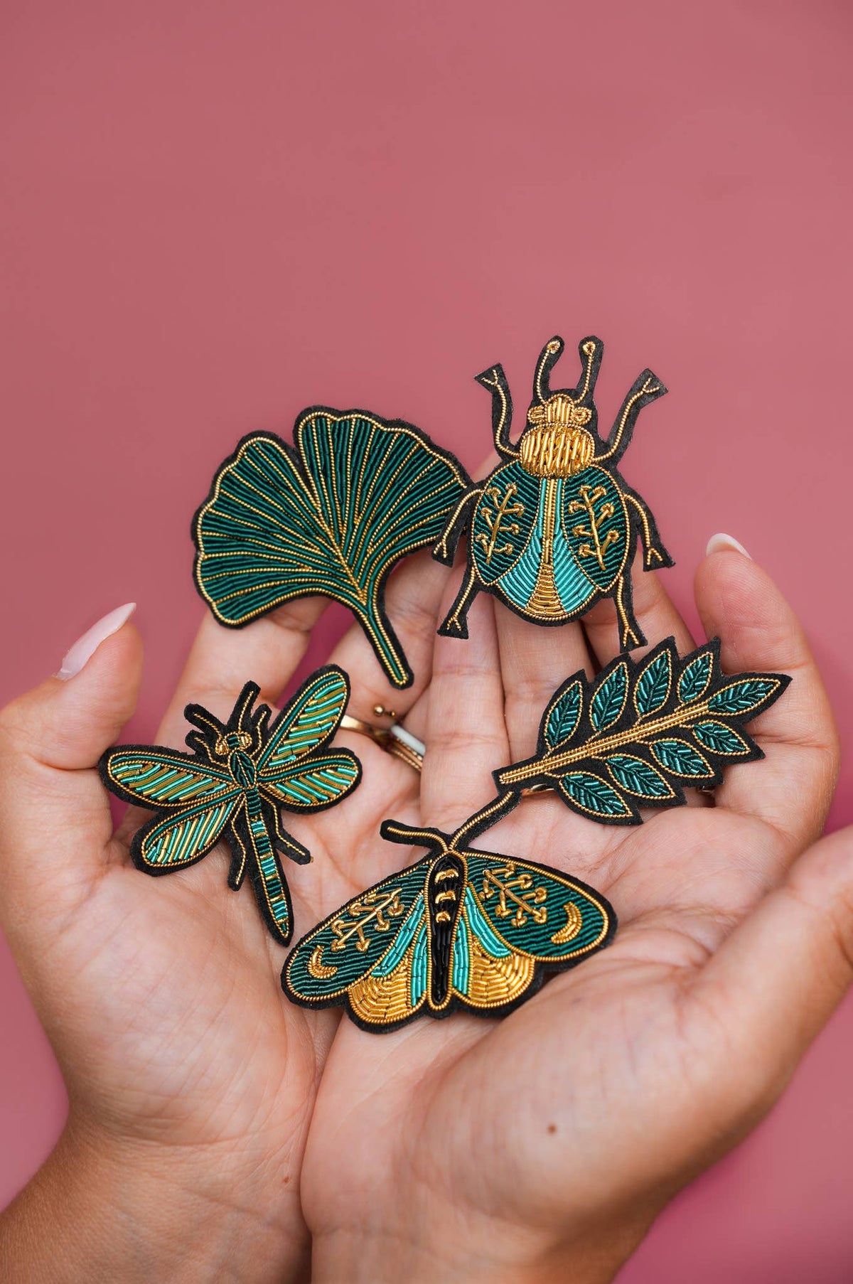 Broche Libellule | Malicieuse | Vue 3 | Beluga Boutique