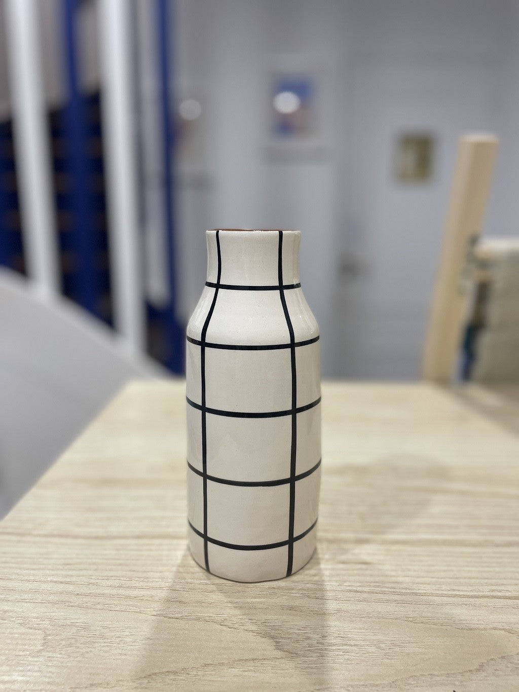 Large checkered vase/carafe — A Loja da Ceramica