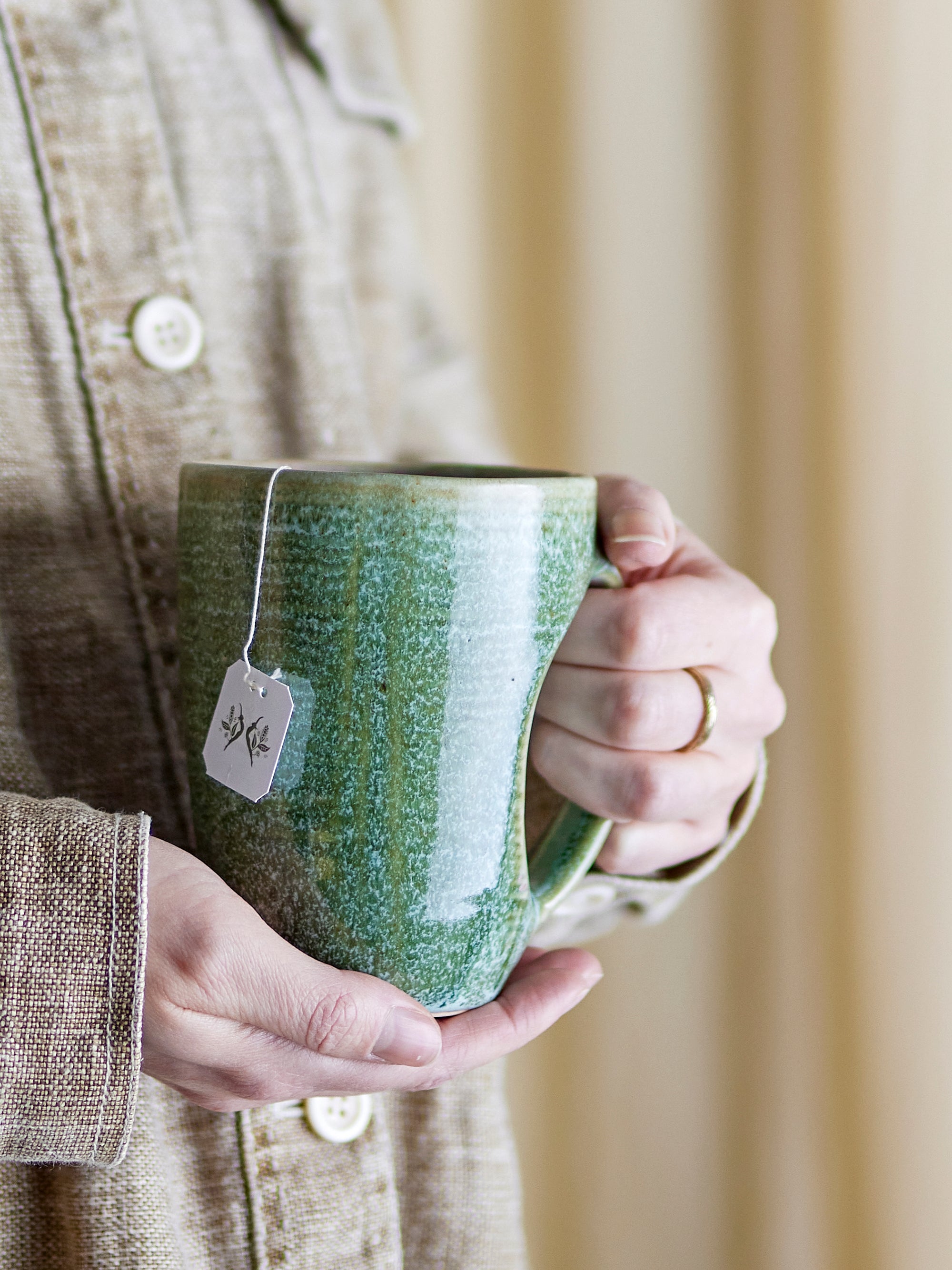 Mug Aura en grès vert