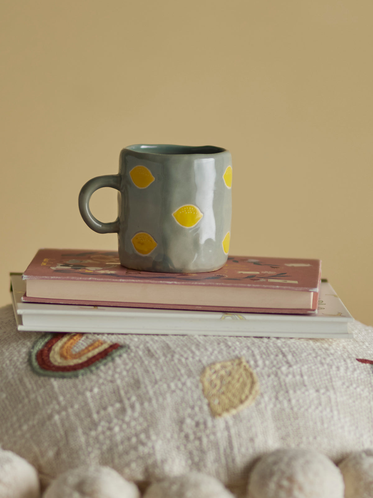 Bloomingville Agnes Green Stoneware Cup with Lemons