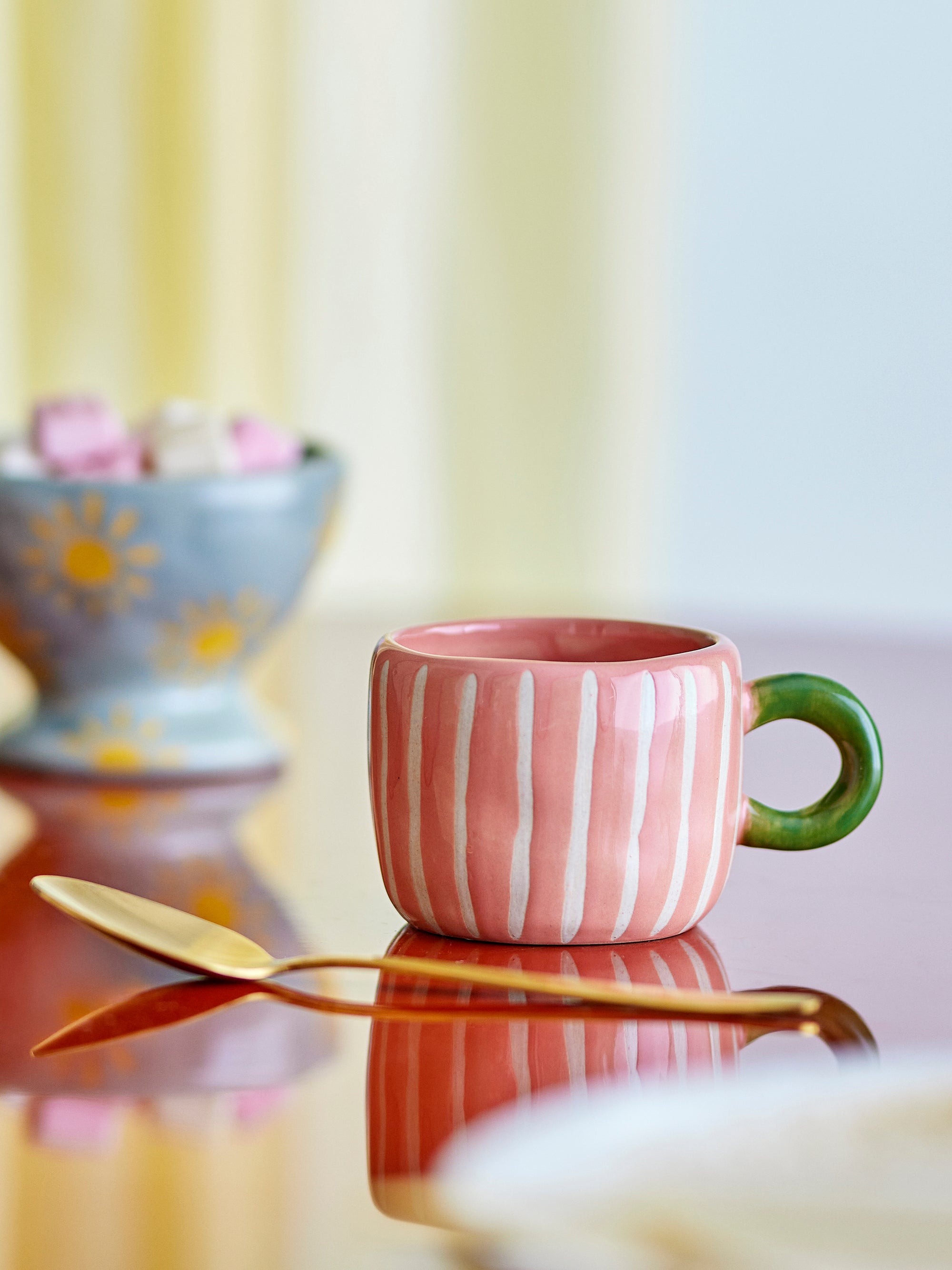 Nini mug in pink stoneware