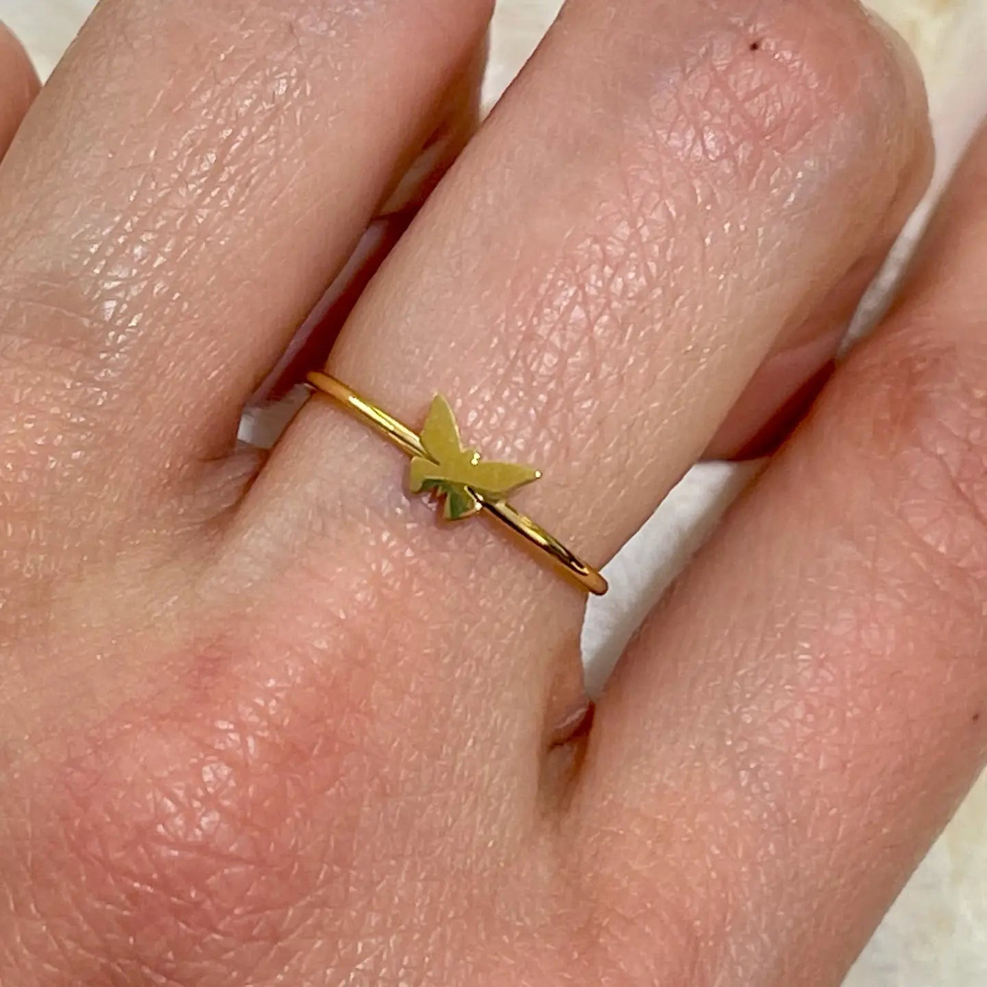 Bague minimaliste Papillon dorée