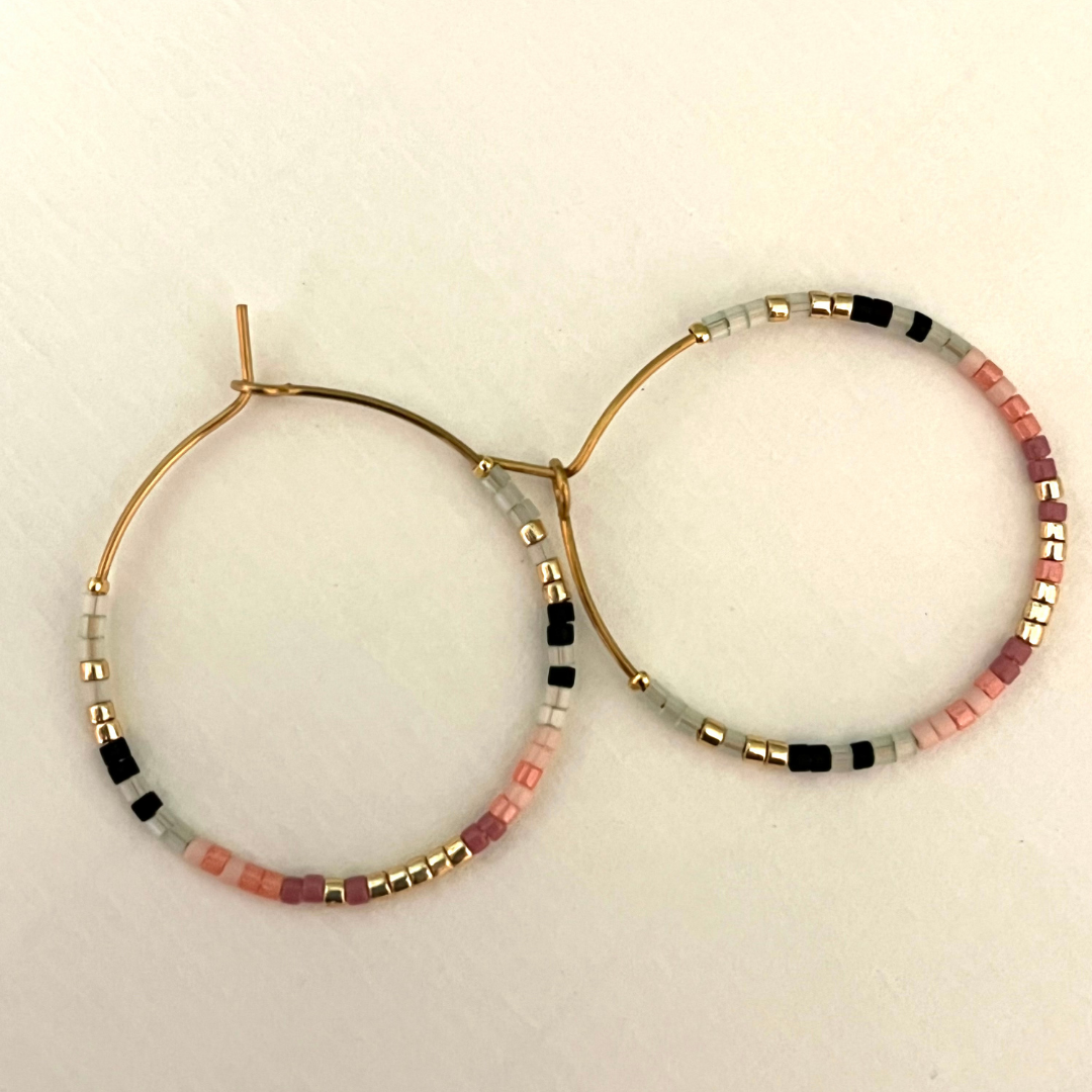 Boucles d'oreilles créoles Hilo perles Miyuki multicolores