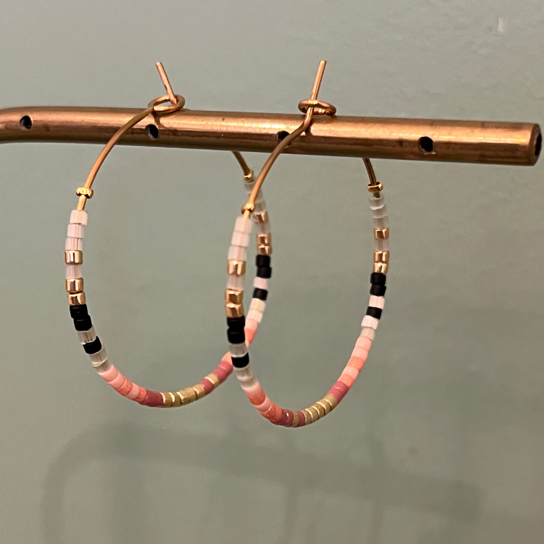 Boucles d'oreilles créoles Hilo perles Miyuki multicolores