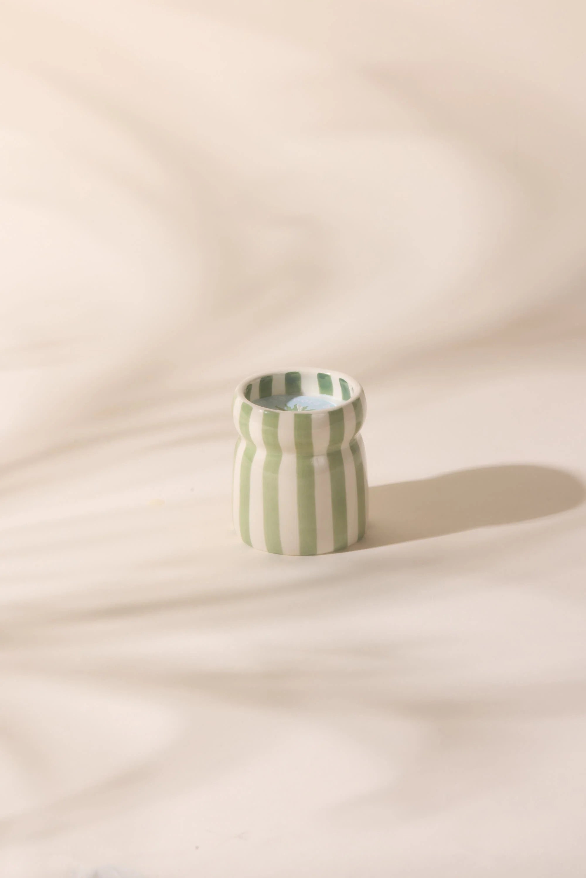 Bougie rayée en céramique, Bora Bora 184g