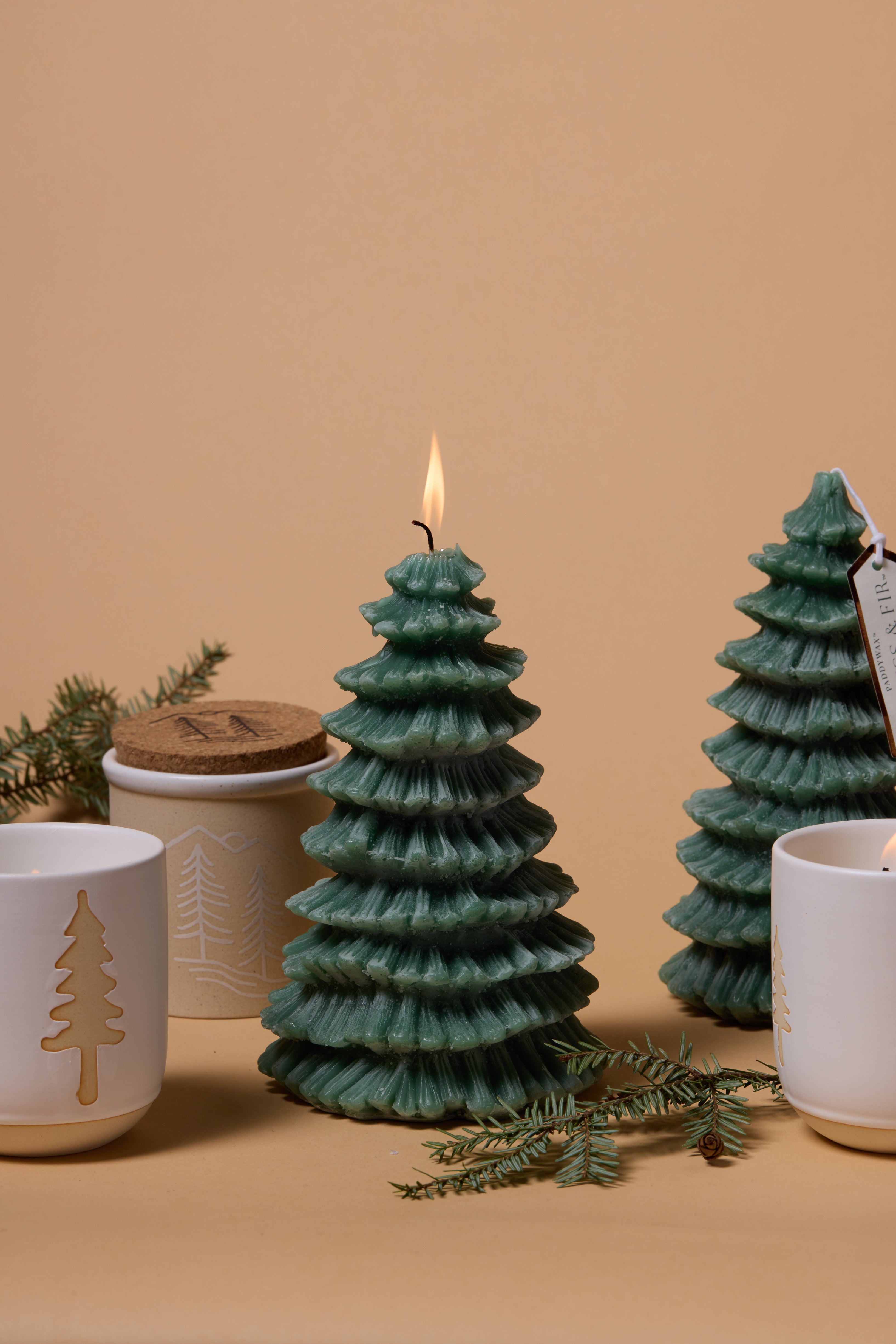 Bougie Totem Cyprès et sapin, 730 g