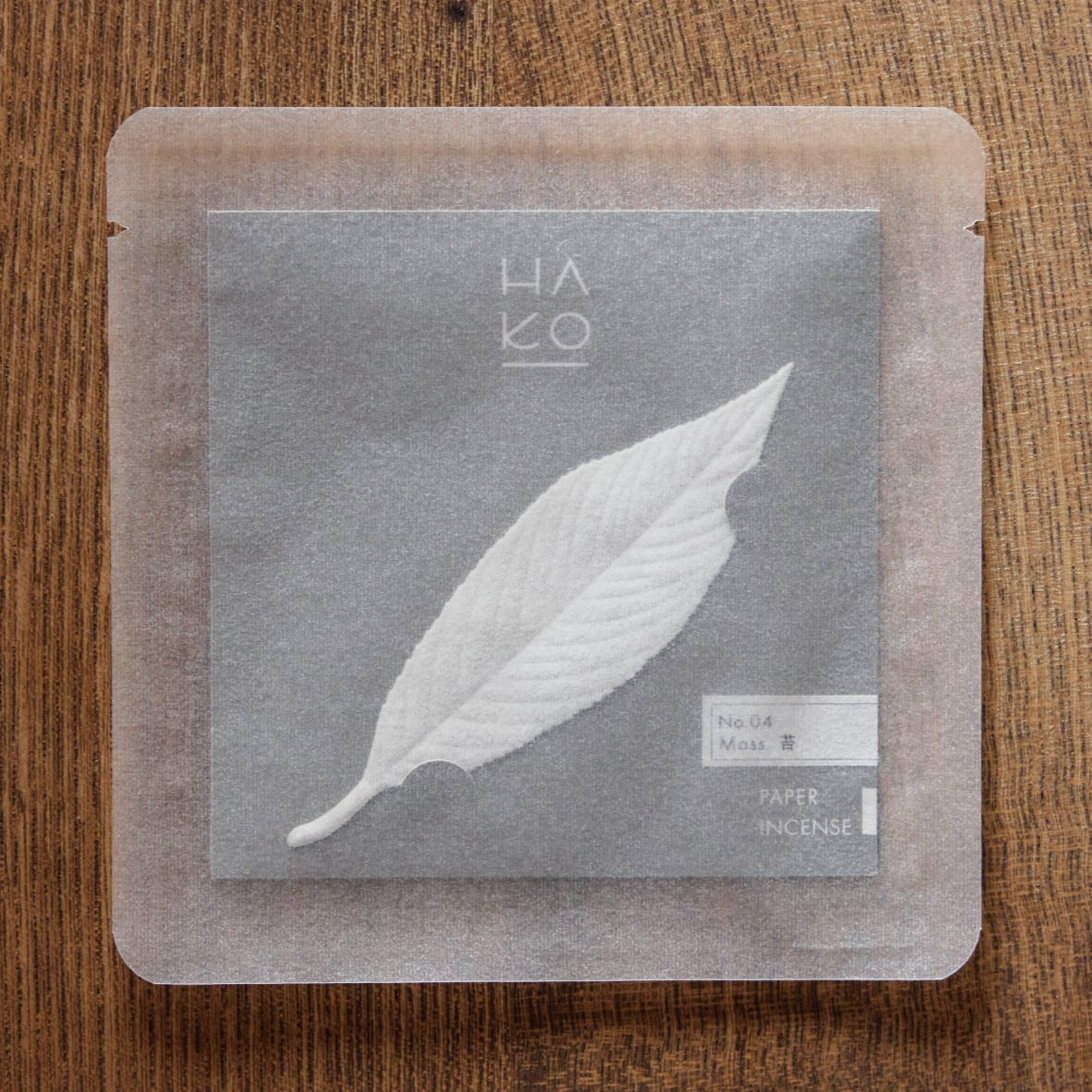 Feuilles d'encens japonais, Mousse