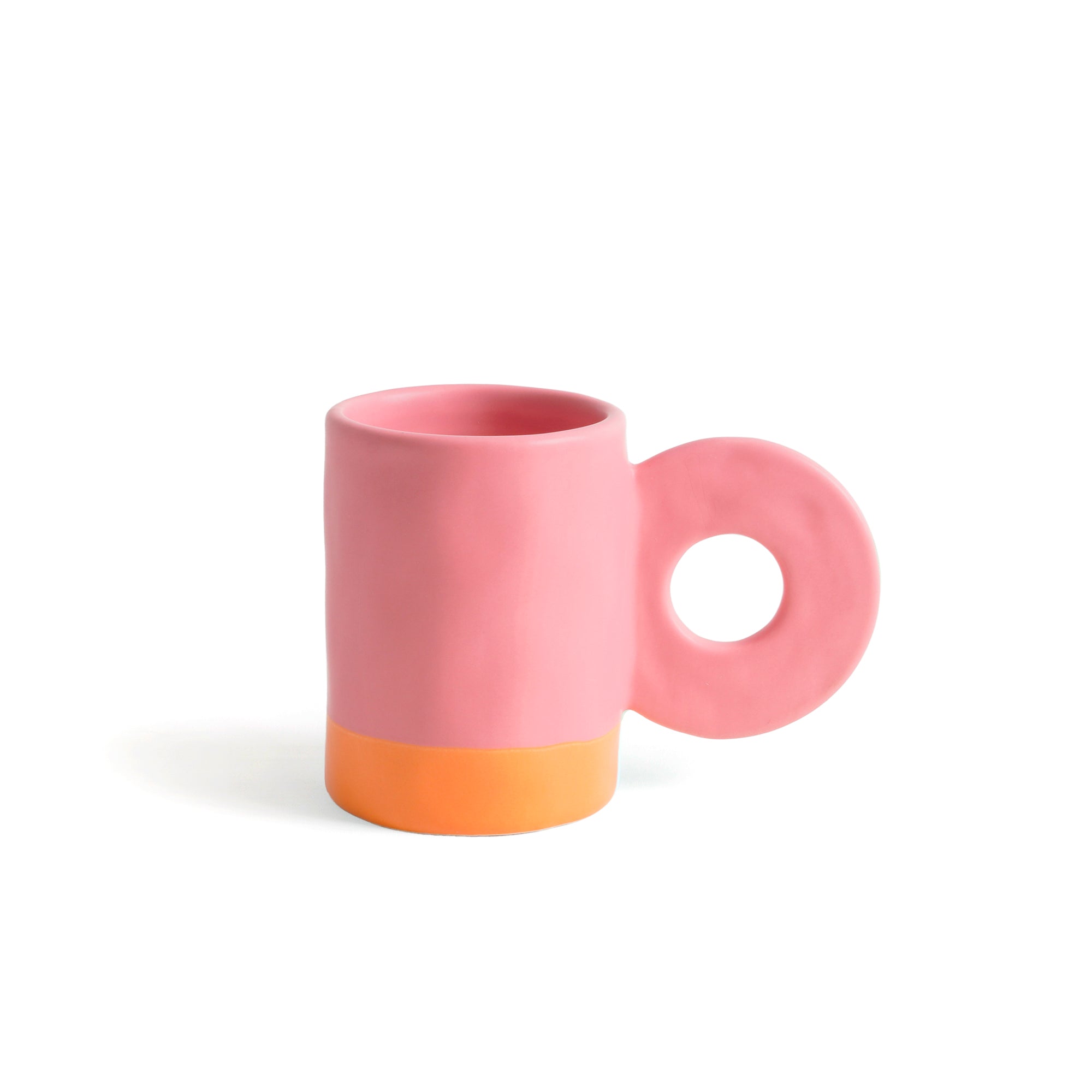 Mug rose à anse ronde design en céramique