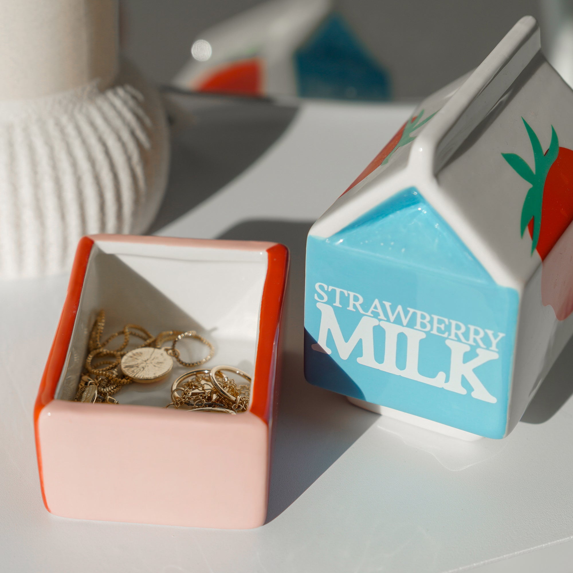 Boîte à bijoux Carton de Lait Fraise en céramique