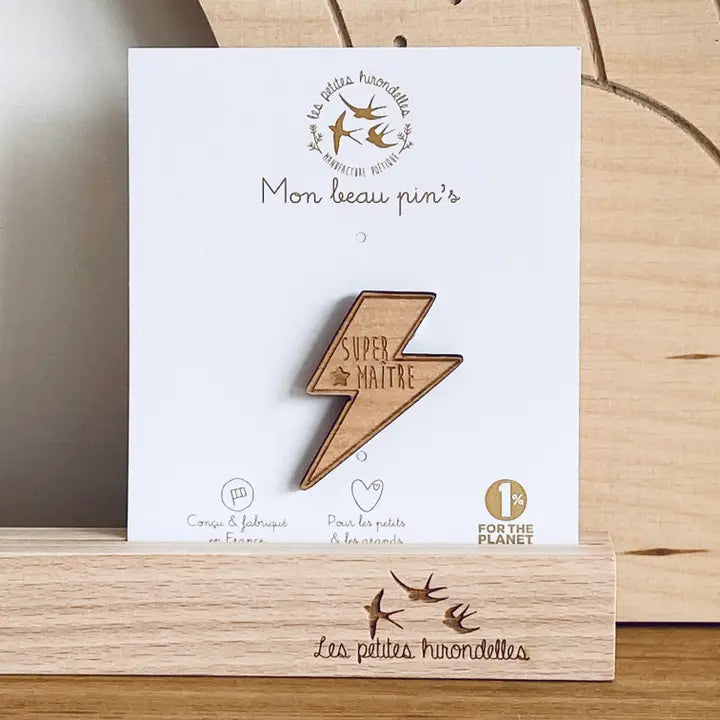 Pin's en bois Super Maître