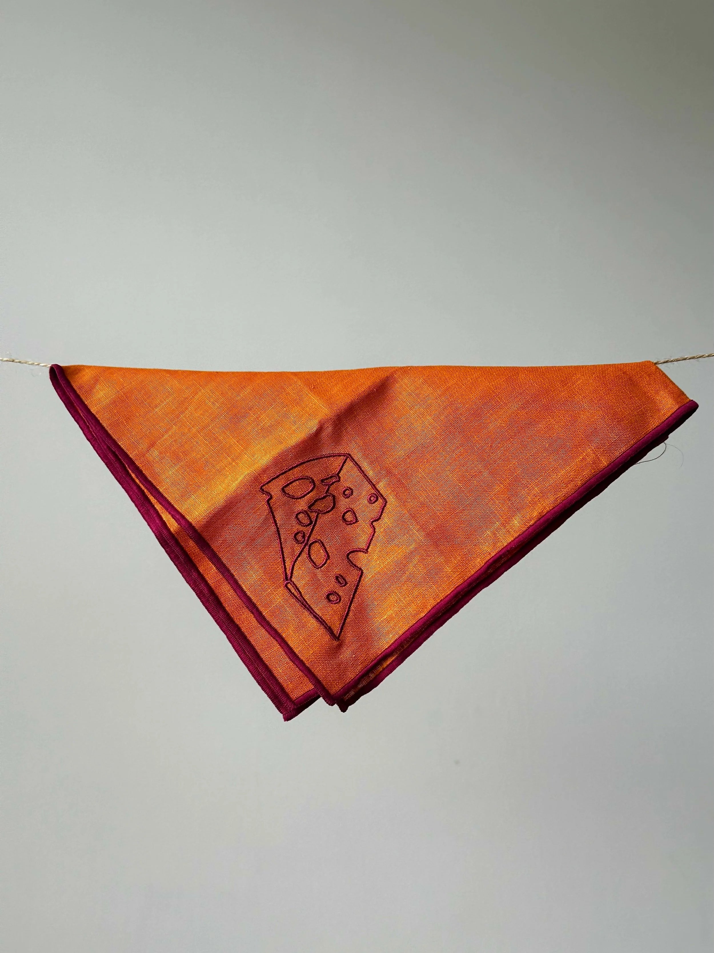 Set of 2 linen blend napkins Cheese