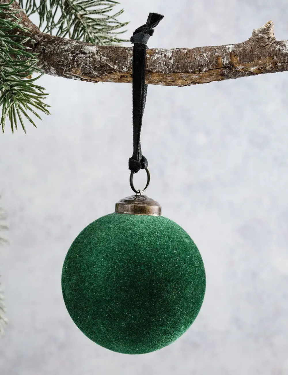 Boule à suspendre en velours Emerald