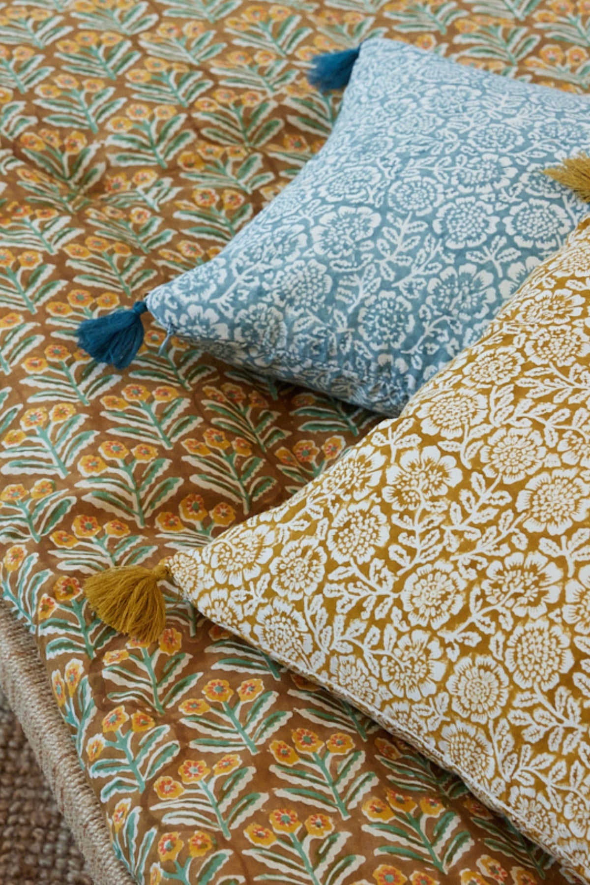 Sofa cover Mahal bronze | Bonheur du Jour | Mise en situation 2 | Beluga Boutique